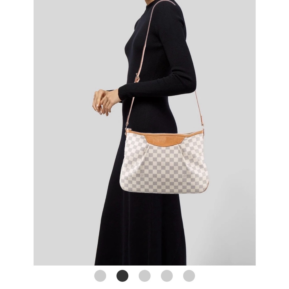 Louis Vuitton Shoulder Bag